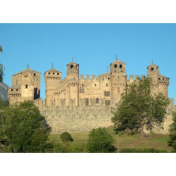 MERCATINI DI NATALE AL FORTE DI BARD, AOSTA E IL CASTELLO DI FENIS